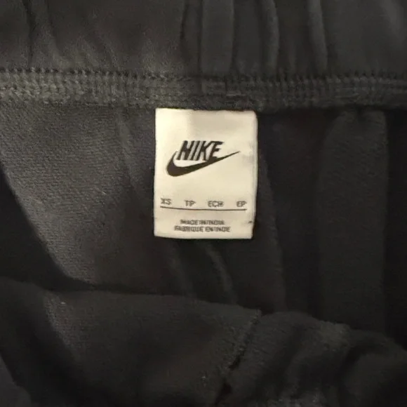 Nike Womens Black Joggers Size XS - Picture 3 of 4
